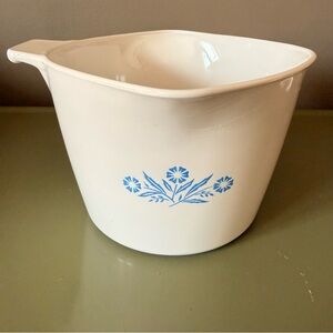 Vintage Corning Ware Cornflower Blue Sauce Maker 1 QT 4 Cups With Pour Spout